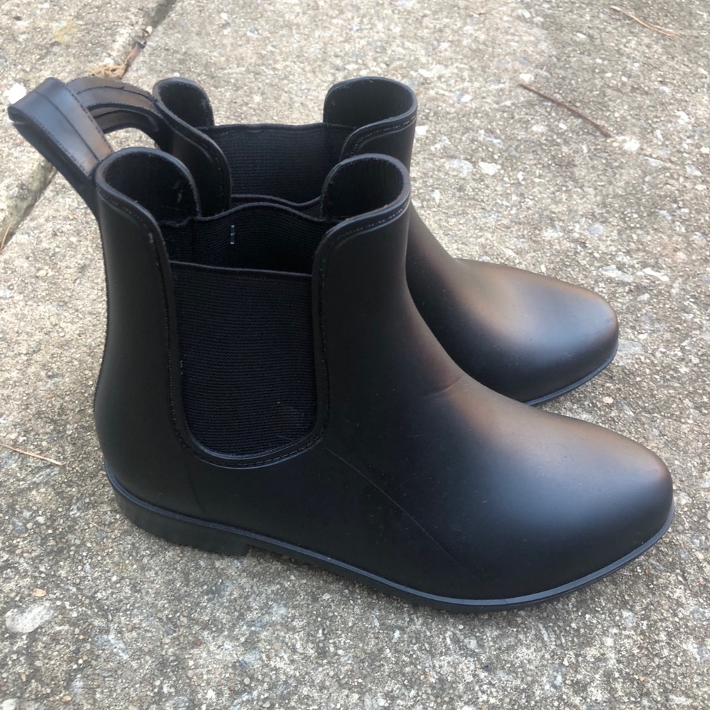 New Chelsea Rainboots